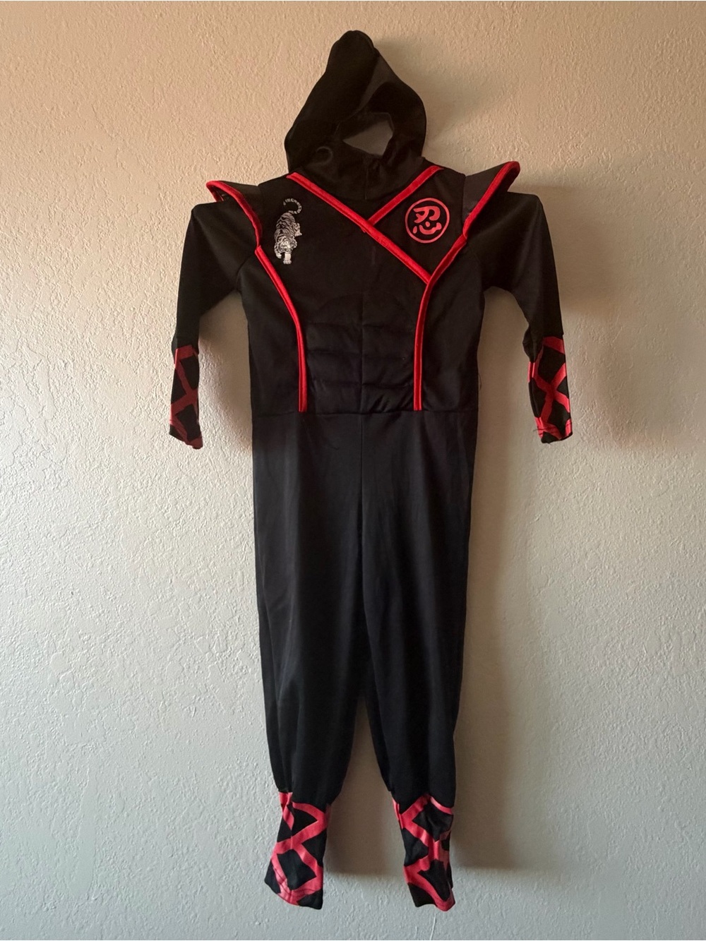 Spooktacular Creations Boys Black Red Ninja Deluxe Costume for Kids 3T Suit Only